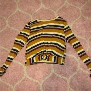 cropped long sleeved shirt with knot in front